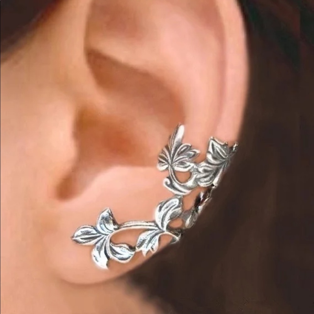*NEW*Women’s Flower Leaf Clip Earrings